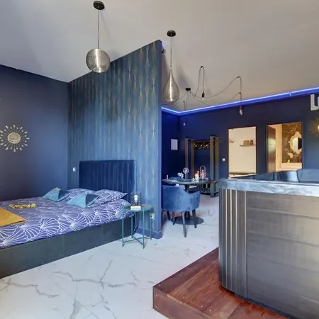 Bed and breakfast Blue Jacuzzi Le Breuil (Rhone)